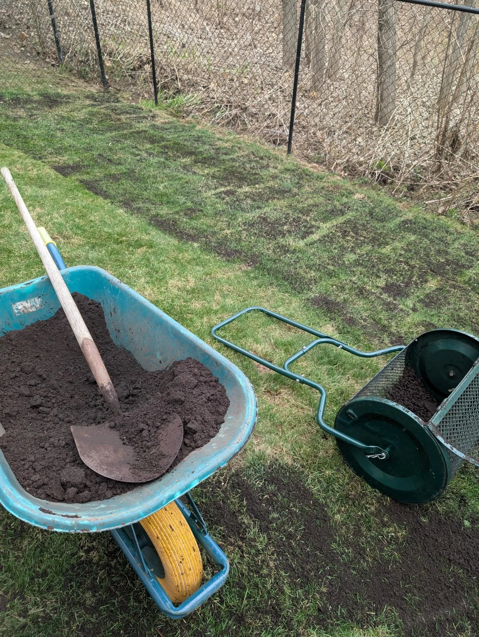 lawn-topdressing-Orleans